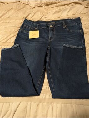 Maurices Indigo Ankle Frayed Hem Jeans